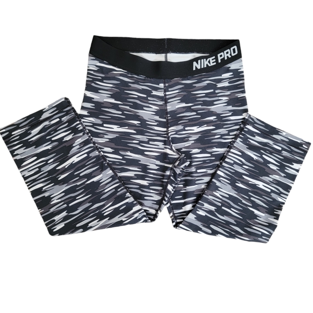 Nike Pro Women's Haze Dri-Fit Training Capri Legging Camo Black Grey Gym… - Picture 5 of 17